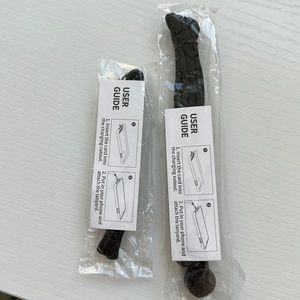 🆕 NWT - Phone hangers - never used